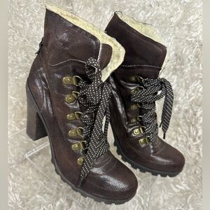 Nine West Janajay Brown Leather Shearling lining Heeled Booties Women’s Size 7.5